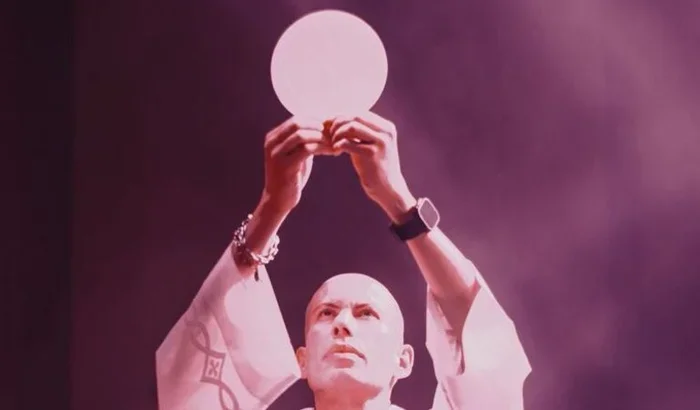 Ajude o Padre Lucas a vencer o linfoma